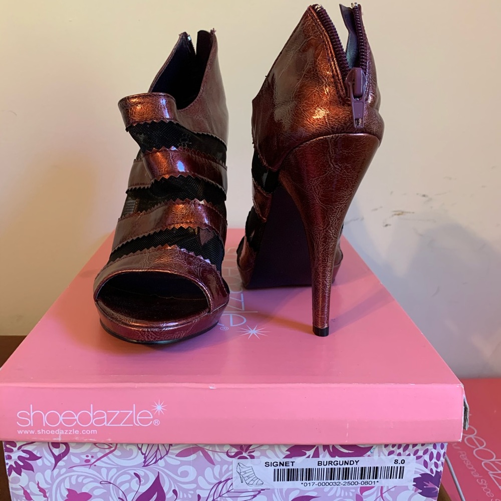 Shoedazzle brand burgundy heels